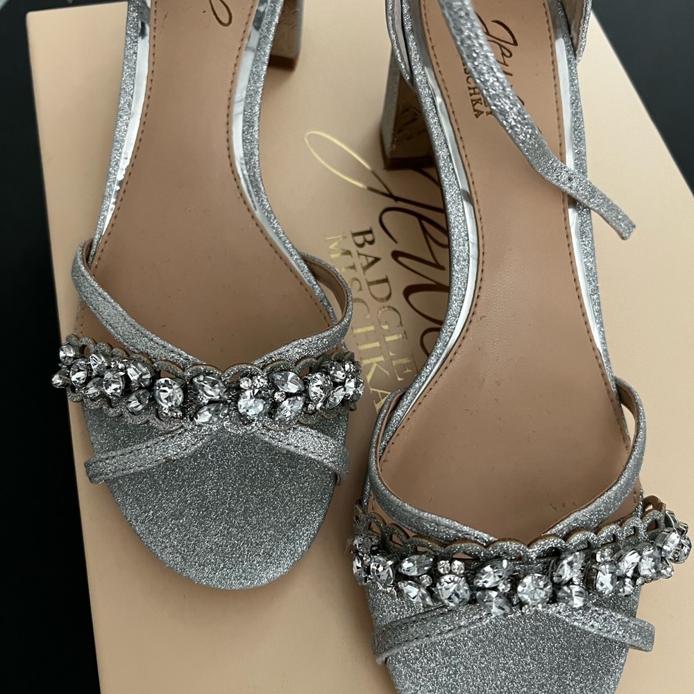 Jewel Badgley Mischka Women's Giona Evening Sandal